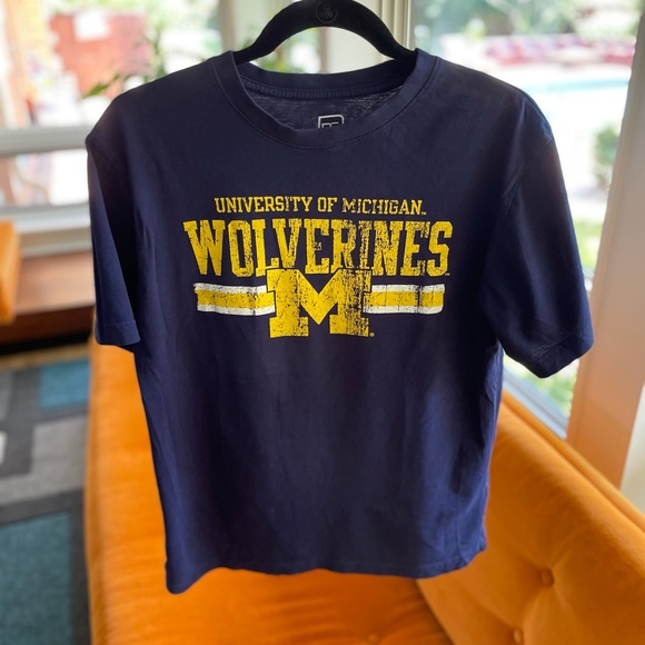 University of Michigan, T shirt, Youth medium, Excellent Condition - Picture 6 of 12